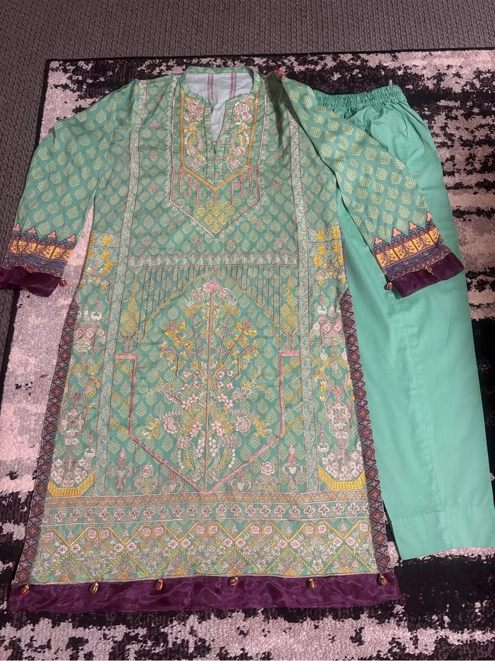 Embroidered Mint Green & Magenta Printed Ethnic Kurta Set